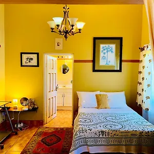 Rnm The Clubhouse, Grenada Guest house
